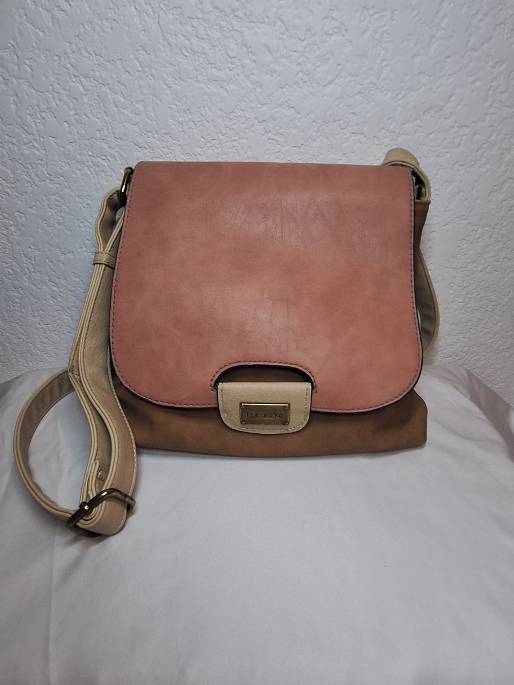 Liz Soto Amy Crossbody Bag – Colorblock Pink & Taupe Vegan Leather